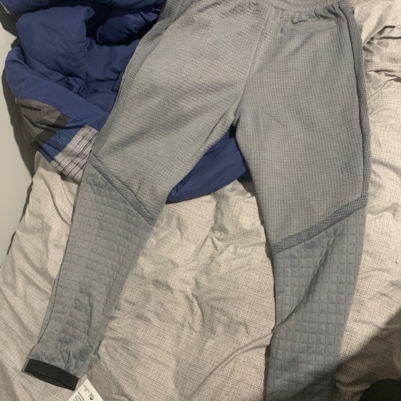 Nike Grey Jogging Pants - Picture 2 of 2